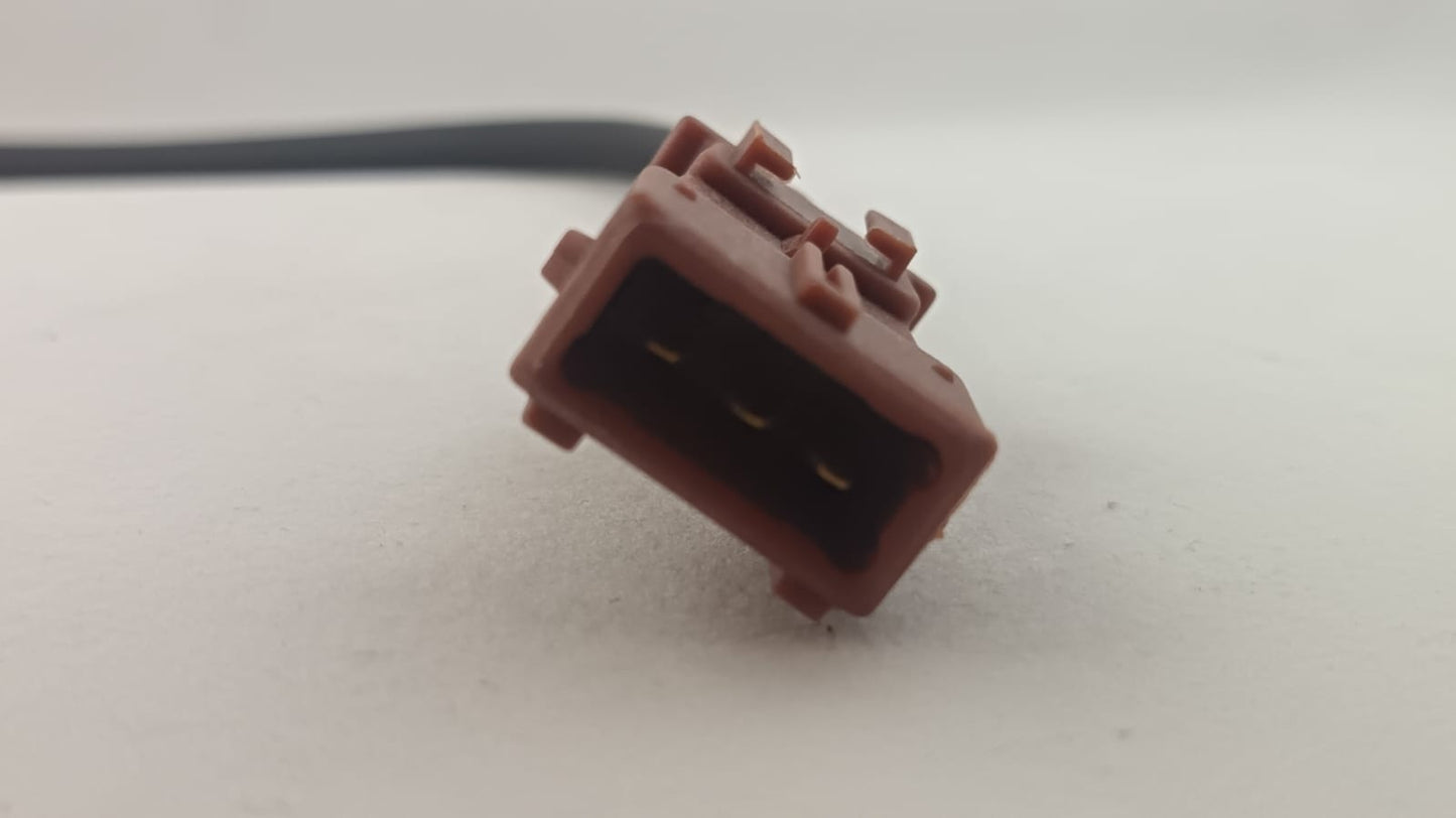 TATACKS1-TATA INDICA/PEUGEOT/RENAULT SENSOR 3 PIN SQAURE PLUG WITH WIRE
