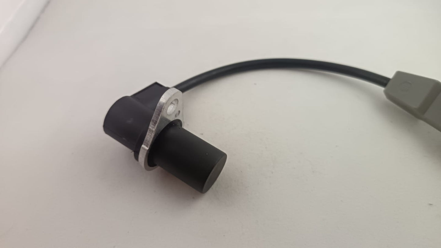 FIAT/PEUGEOT/CITROEN/RENAULT/GWM 2.2/CHERRY TIIGO CRANK SENSOR 3 PIN SQUARE PLUG SHORT WIRE
